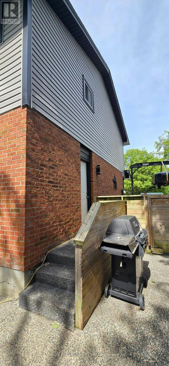 93 Elvira Crescent, London, ON, N6E 2N1 - 12