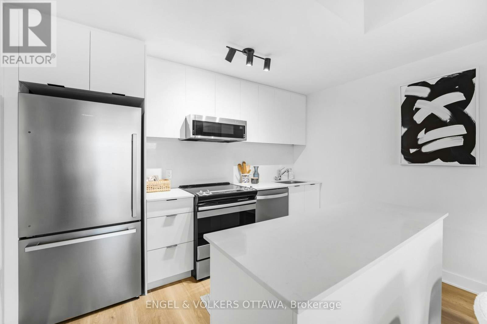 A1710-1655 Carling Avenue, Ottawa, ON, K2A 4H9