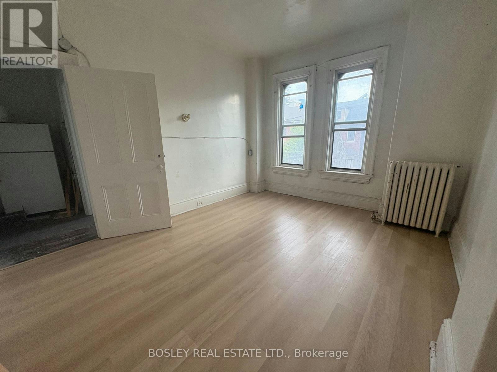 UPPER-14 D'arcy Street, Toronto, ON, M5T 1J7 - 8