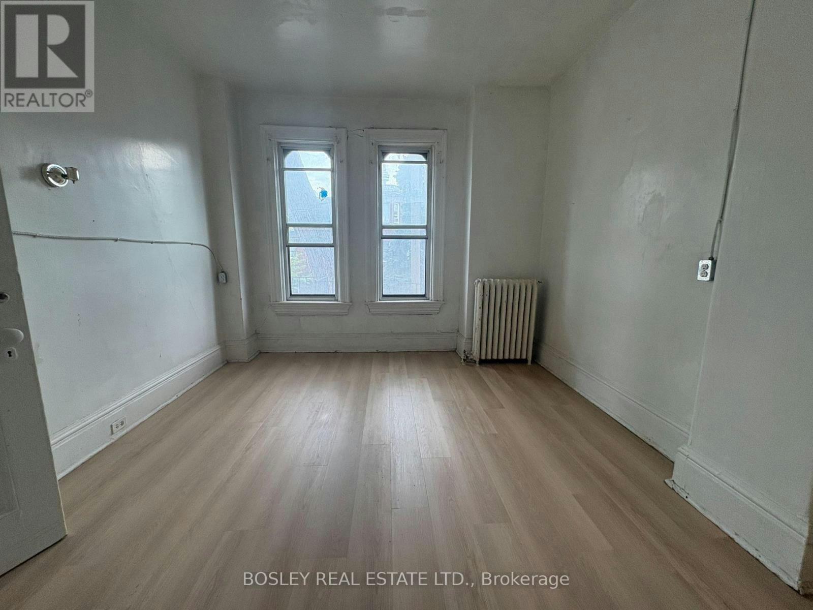 UPPER-14 D'arcy Street, Toronto, ON, M5T 1J7 - 9