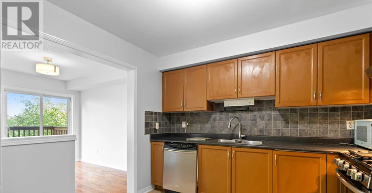 55-6399 Spinnaker Circle, Mississauga, ON, L5W 1Z5 - 3