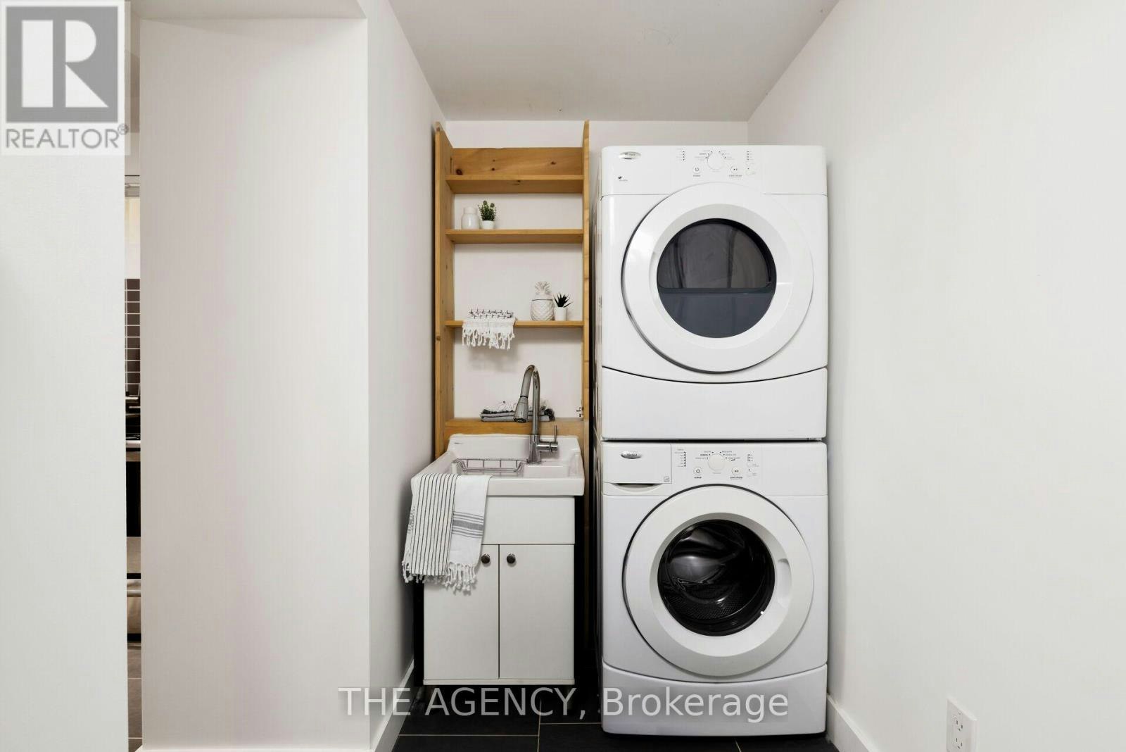 LOWER-135 Prescott Avenue, Toronto, ON, M6N 3G9 - 13