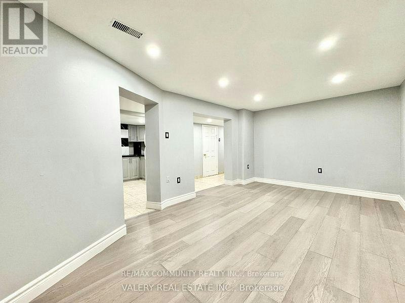 94 Reed Drive, Ajax, ON, L1S 6T6 - 13