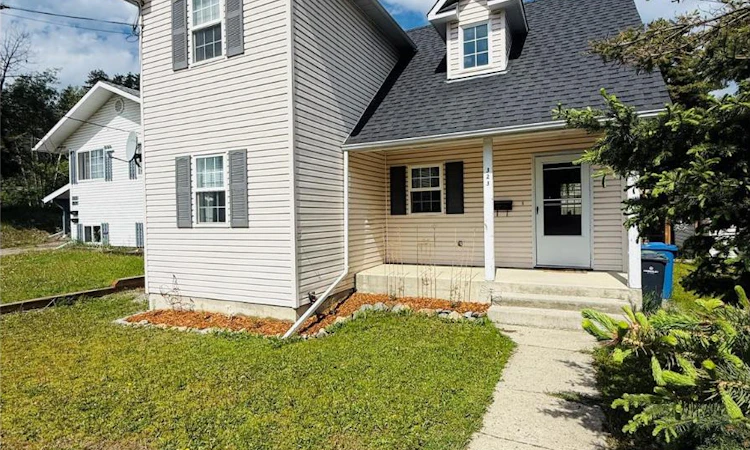 323 Green Street