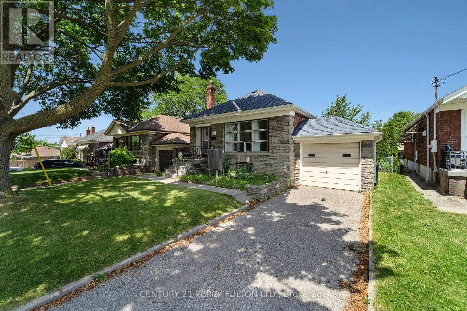 10 Belmore Avenue, Toronto, ON, M1R 2M6 - 3