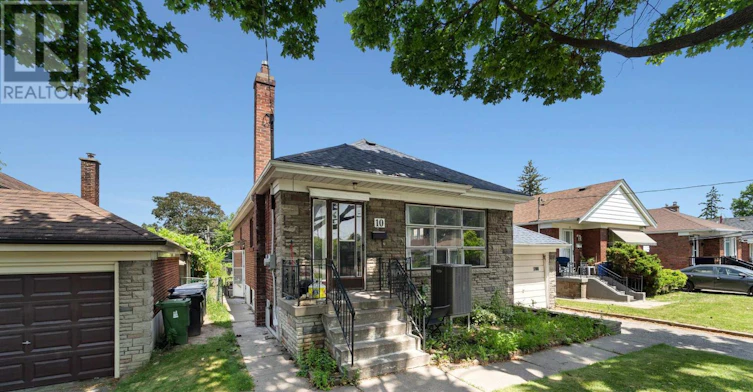 10 Belmore Avenue, Toronto, ON, M1R 2M6 - 2