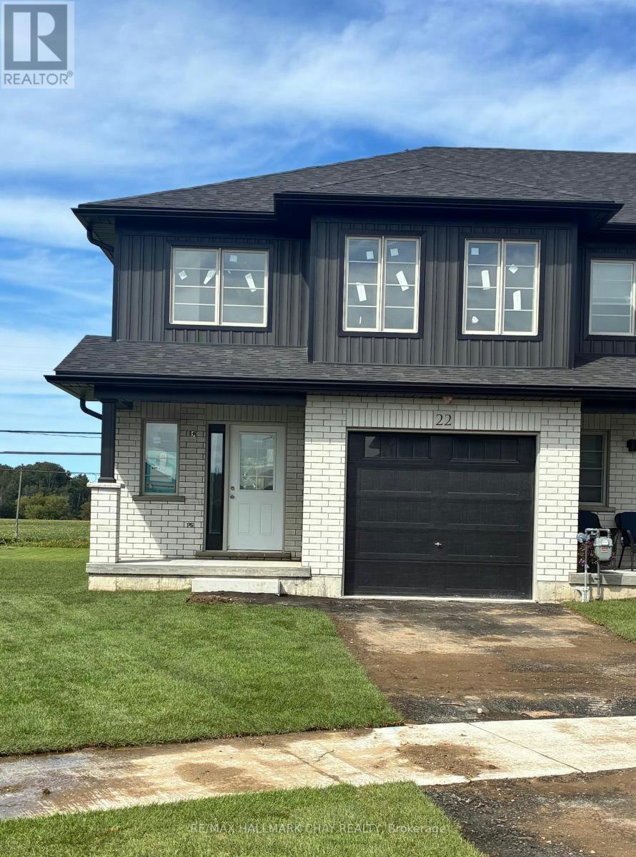22 Strath Crescent, Springwater, ON, L0L 1P0