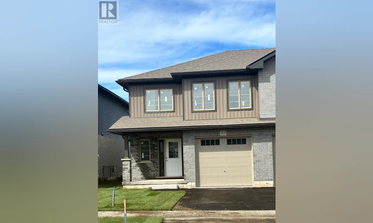 32 Strath Crescent