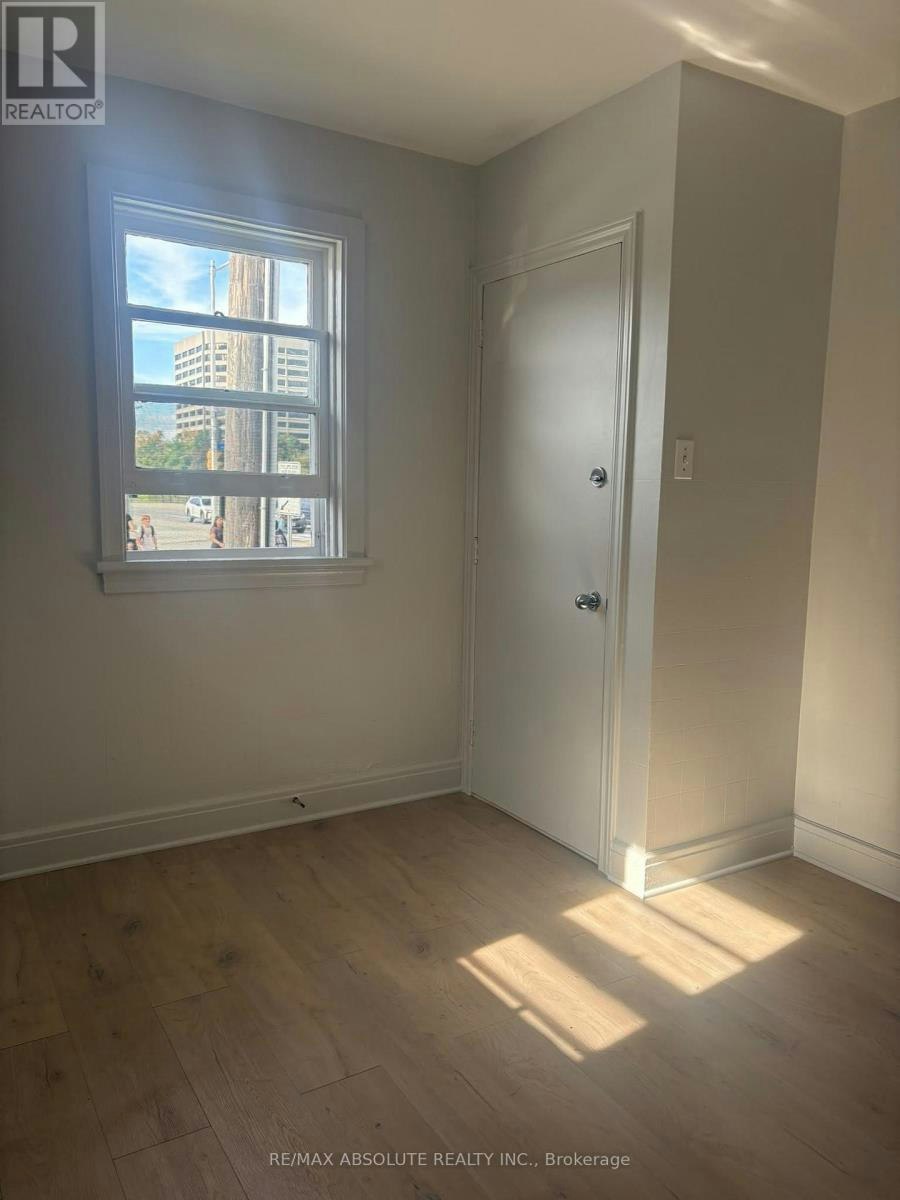 1-2 Holland Avenue, Ottawa, ON, K1Y 0X4 - 15