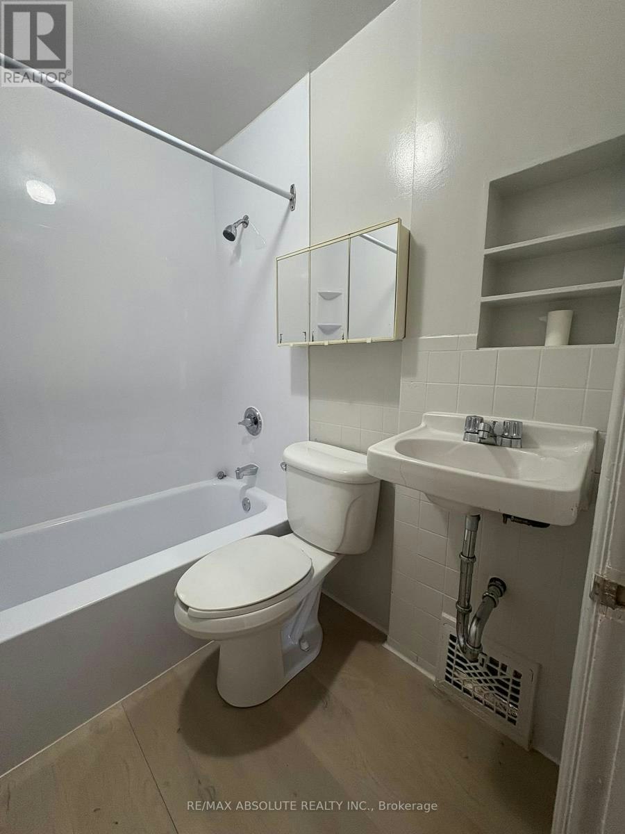 1-2 Holland Avenue, Ottawa, ON, K1Y 0X4 - 21