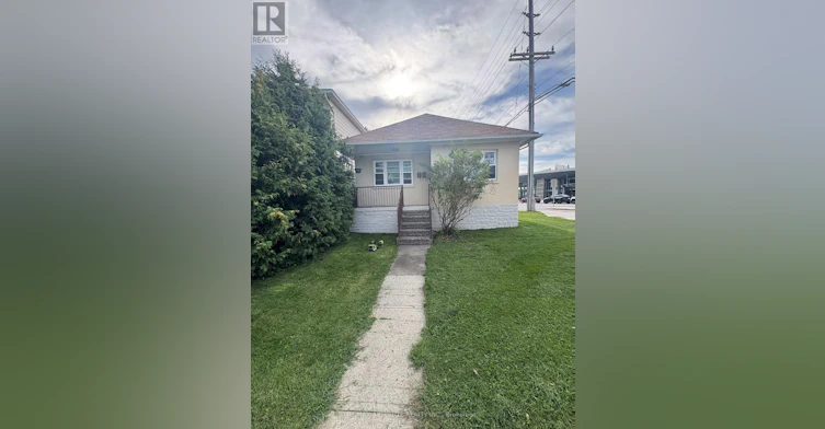 1-2 Holland Avenue, Ottawa, ON, K1Y 0X4
