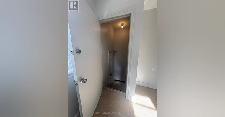 1-2 Holland Avenue, Ottawa, ON, K1Y 0X4 - 16