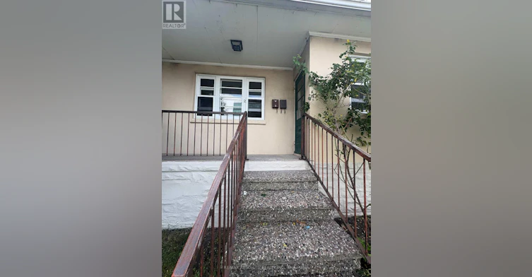 1-2 Holland Avenue, Ottawa, ON, K1Y 0X4 - 2