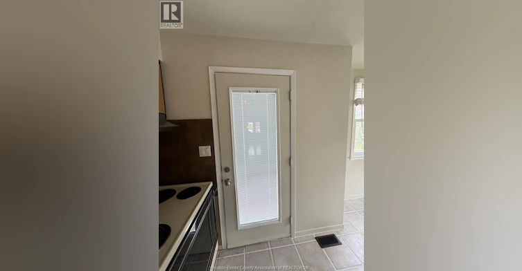 425 Chilver Road, Windsor, ON, N8Y 2J8 - 24