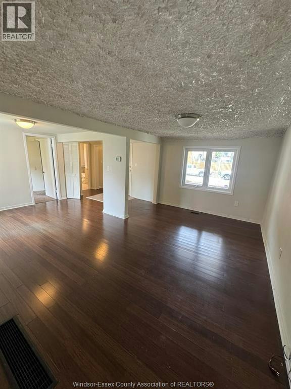 425 Chilver Road, Windsor, ON, N8Y 2J8 - 17
