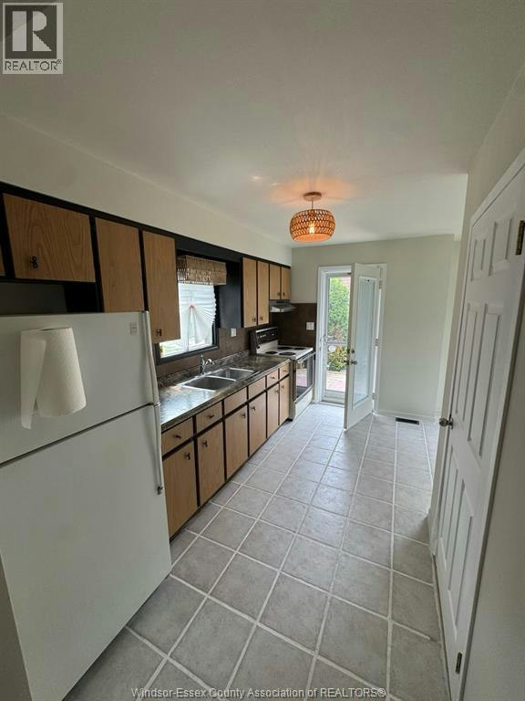 425 Chilver Road, Windsor, ON, N8Y 2J8 - 18