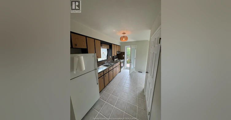 425 Chilver Road, Windsor, ON, N8Y 2J8 - 18