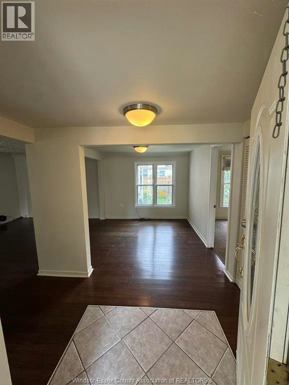 425 Chilver Road, Windsor, ON, N8Y 2J8 - 4