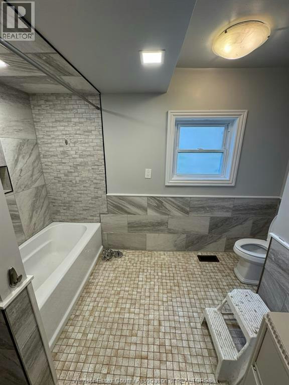 425 Chilver Road, Windsor, ON, N8Y 2J8 - 11