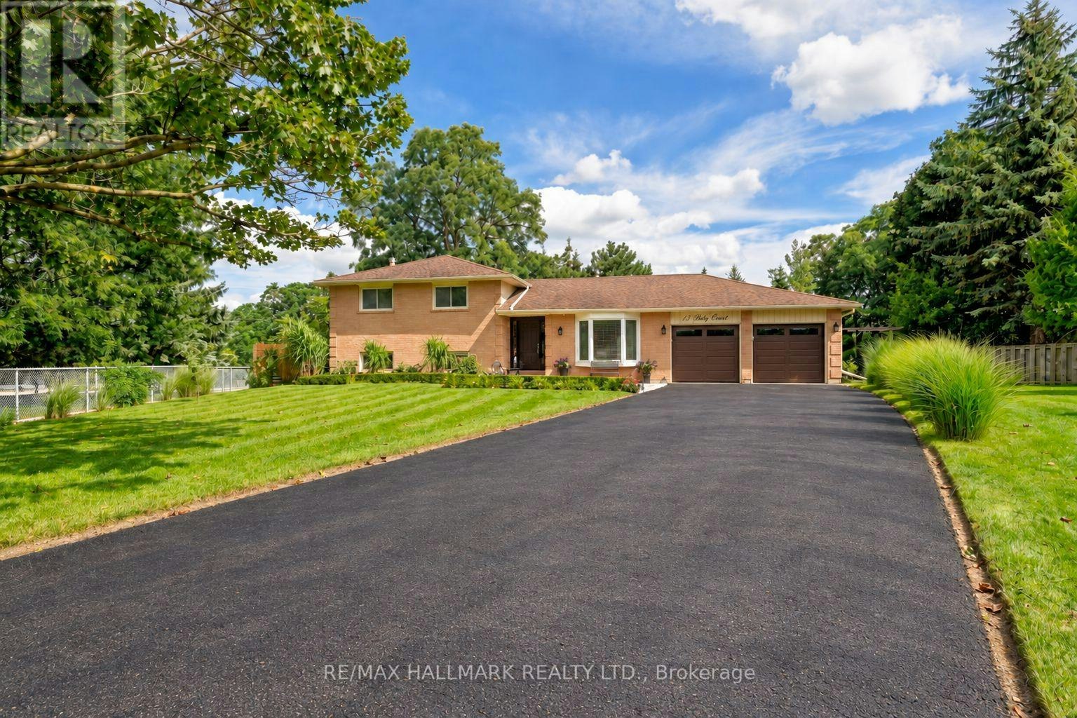 13 Toby Court, East Gwillimbury, ON, L9N 1K3