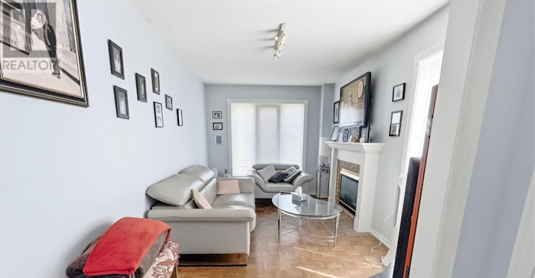 79 Louana Crescent, Vaughan, ON, L4L 8X1 - 2