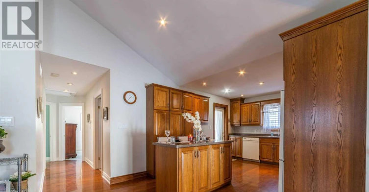 8112 Beaver Glen Drive, Niagara Falls, ON, L2H 3K5 - 12