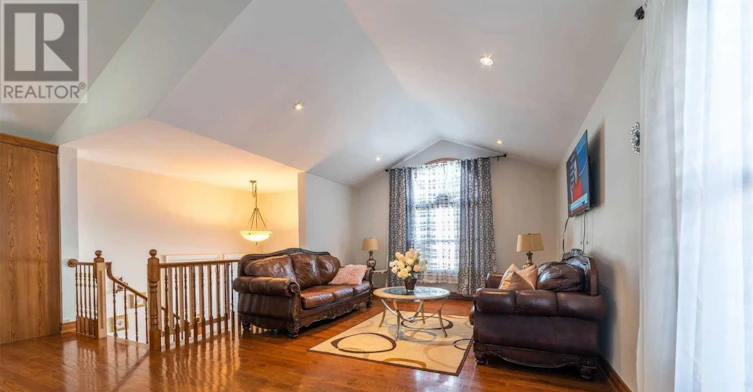 8112 Beaver Glen Drive, Niagara Falls, ON, L2H 3K5 - 6