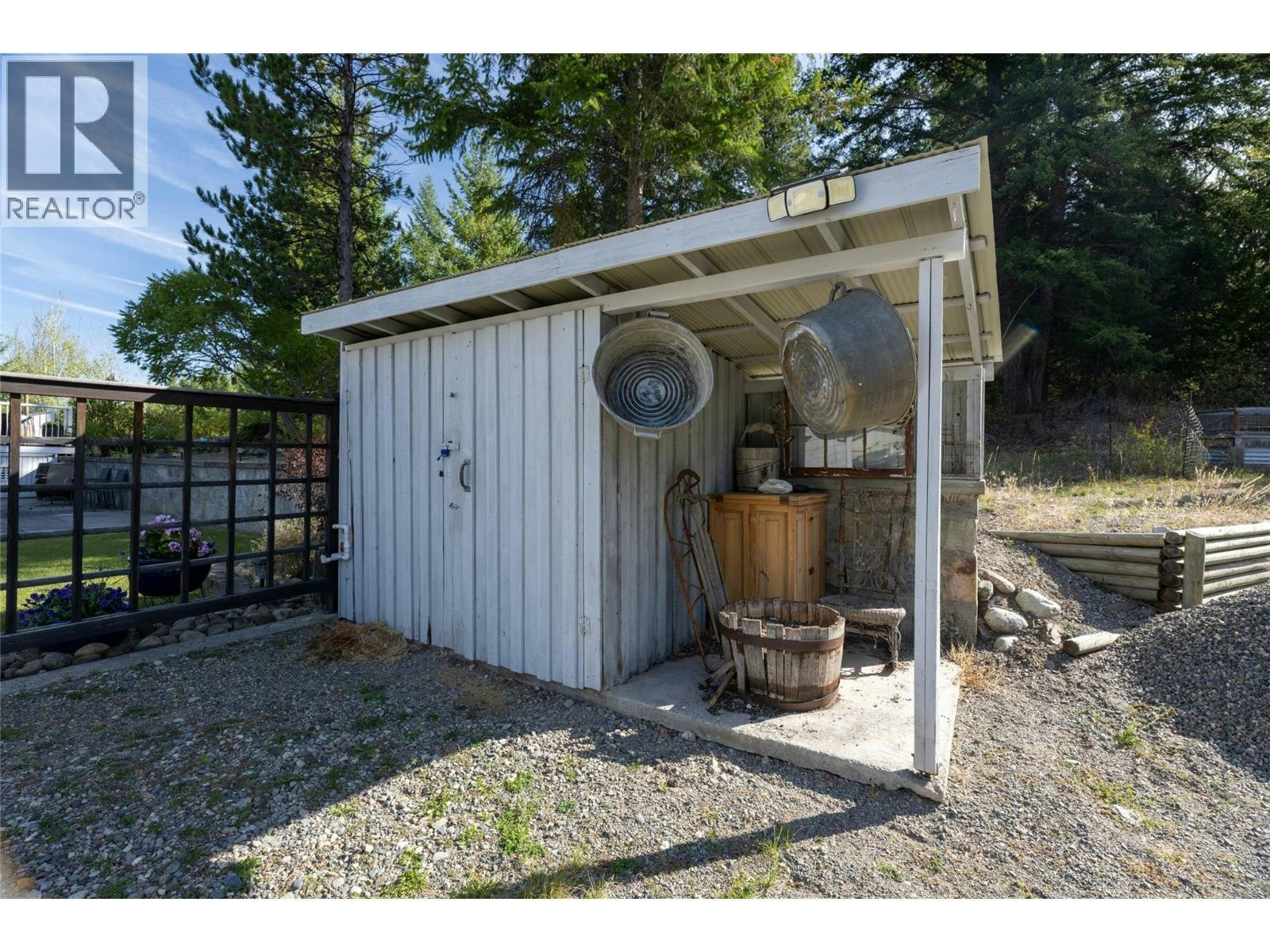 232 Everette Avenue, Greenwood, BC, V0H 1J0 - 14