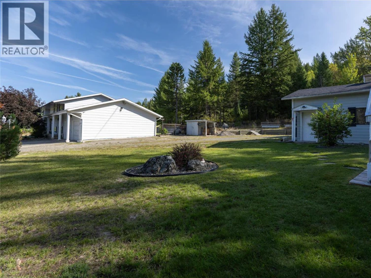 232 Everette Avenue, Greenwood, BC, V0H 1J0 - 15