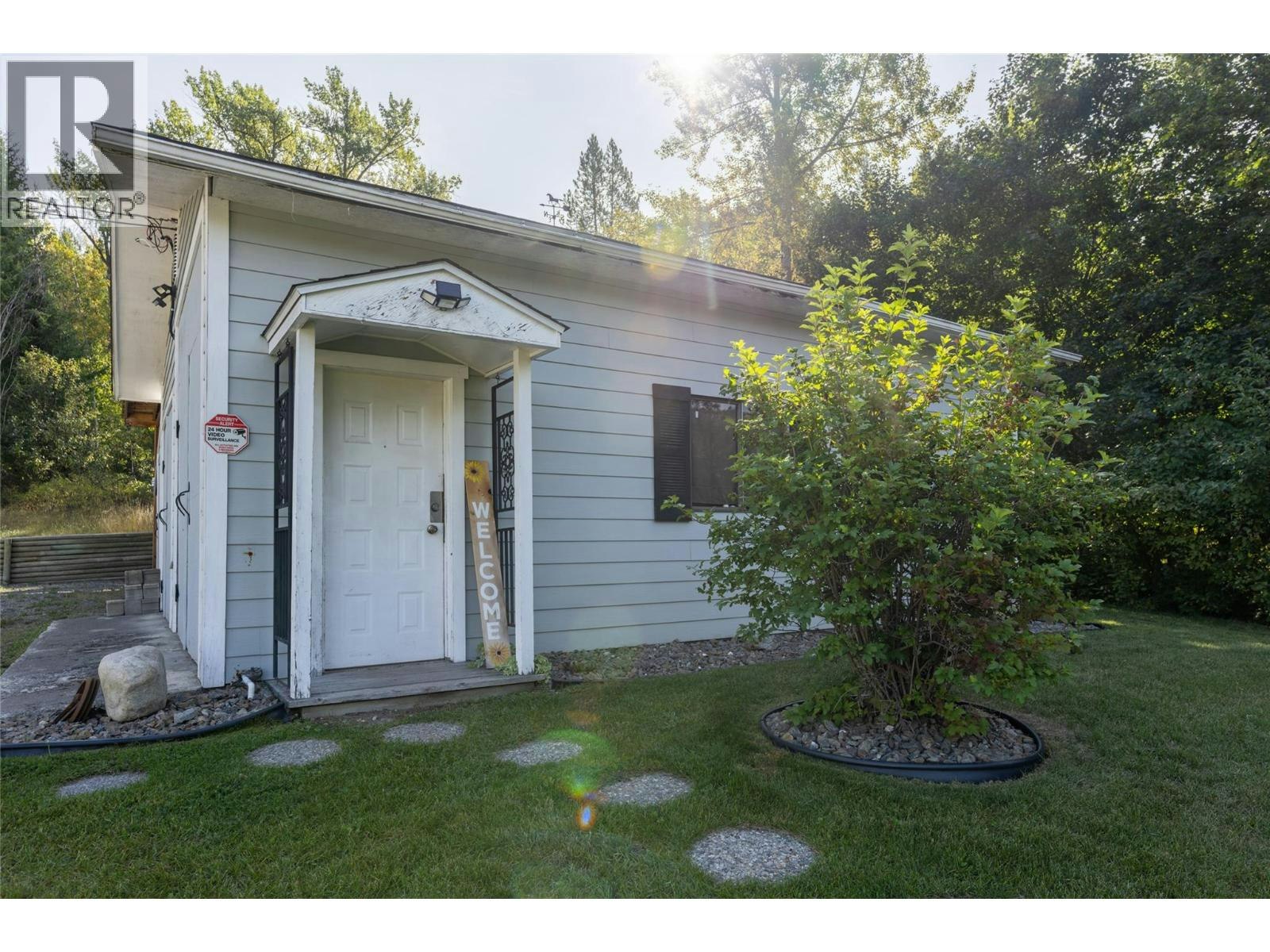 232 Everette Avenue, Greenwood, BC, V0H 1J0 - 12