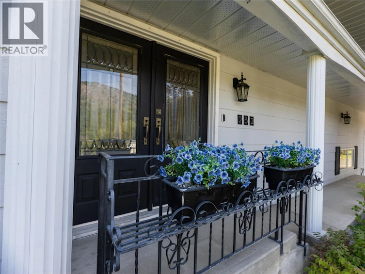 232 Everette Avenue, Greenwood, BC, V0H 1J0 - 3
