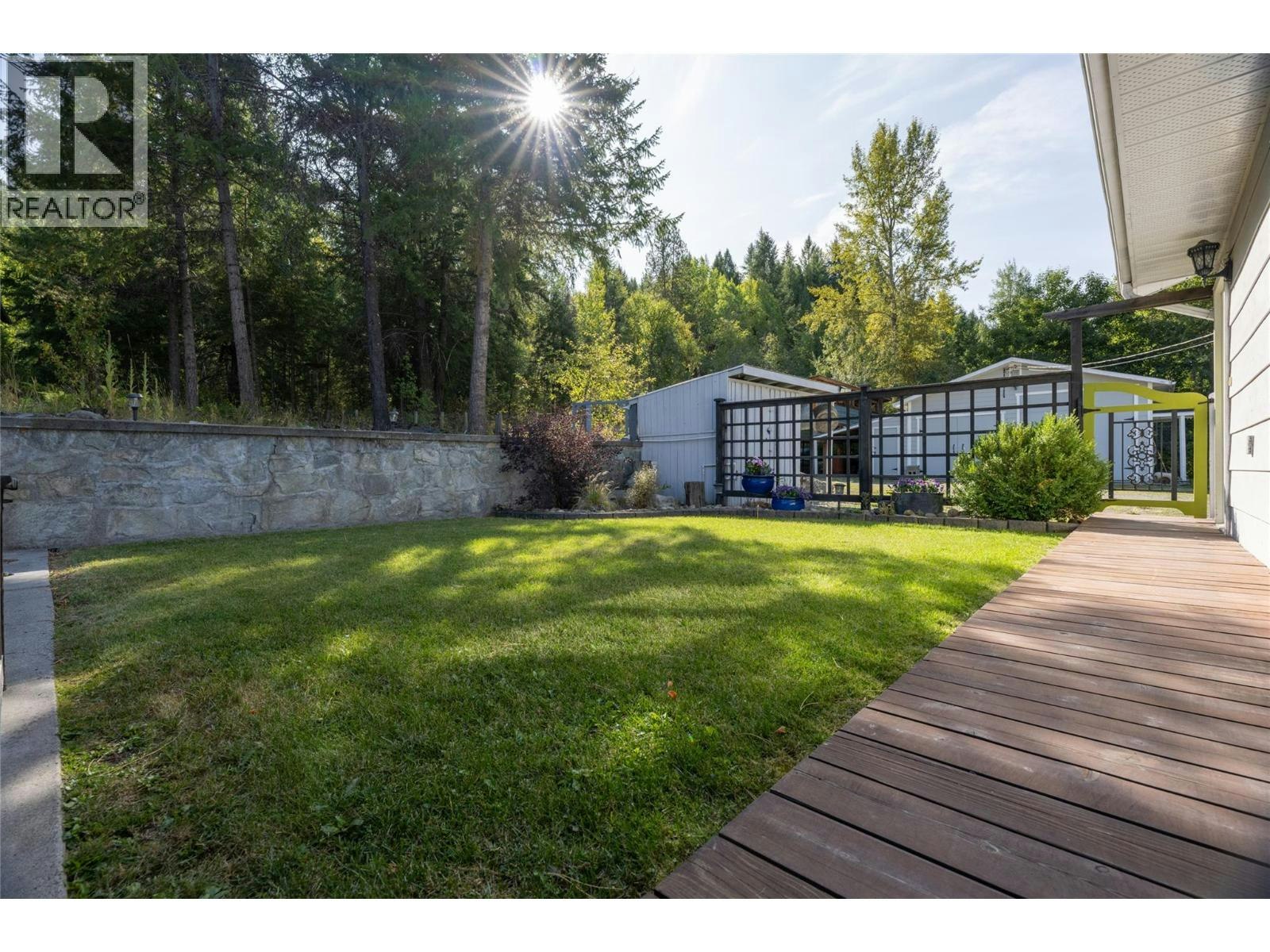 232 Everette Avenue, Greenwood, BC, V0H 1J0 - 16