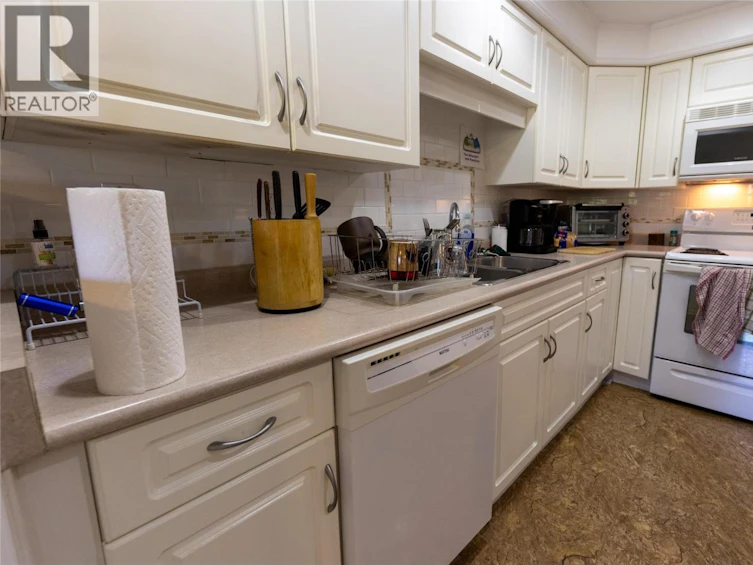 232 Everette Avenue, Greenwood, BC, V0H 1J0 - 51