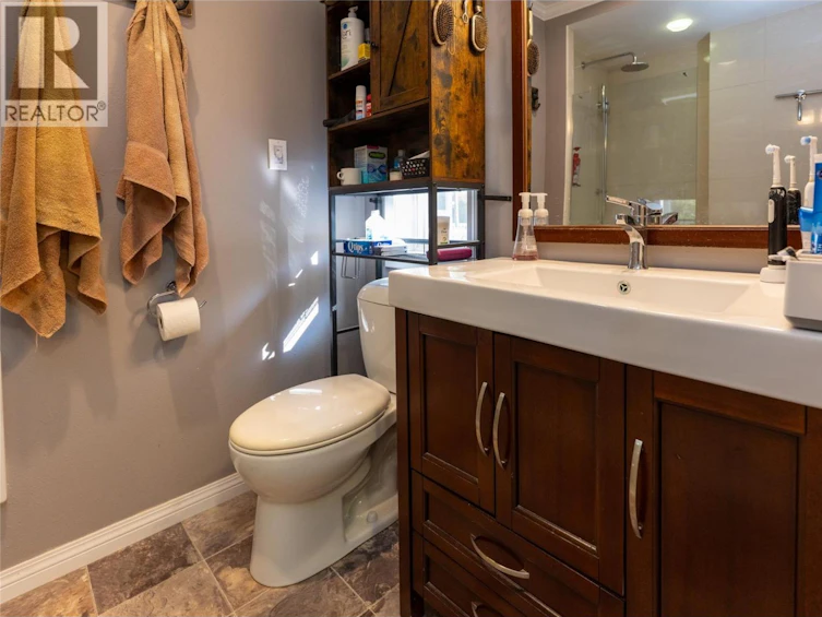 232 Everette Avenue, Greenwood, BC, V0H 1J0 - 45