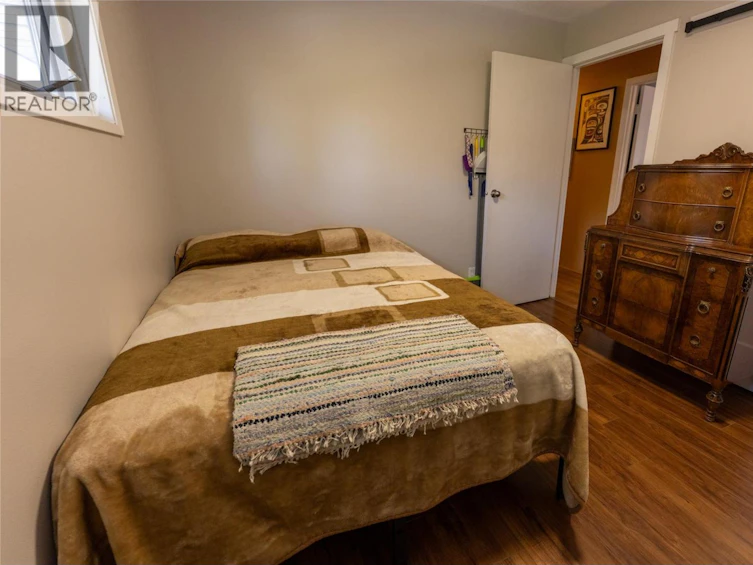 232 Everette Avenue, Greenwood, BC, V0H 1J0 - 39