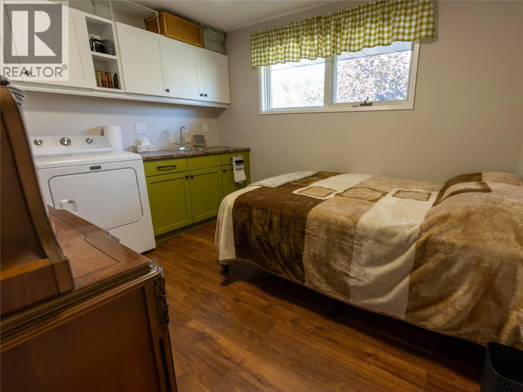 232 Everette Avenue, Greenwood, BC, V0H 1J0 - 37