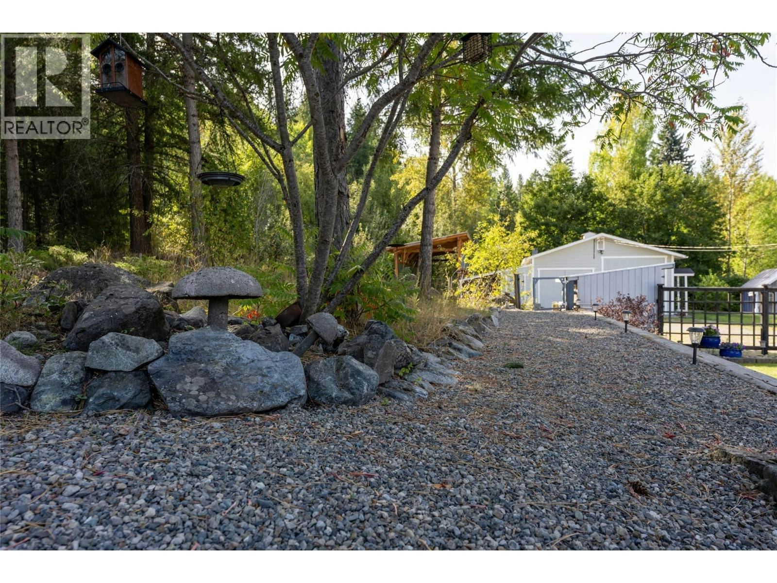 232 Everette Avenue, Greenwood, BC, V0H 1J0 - 25
