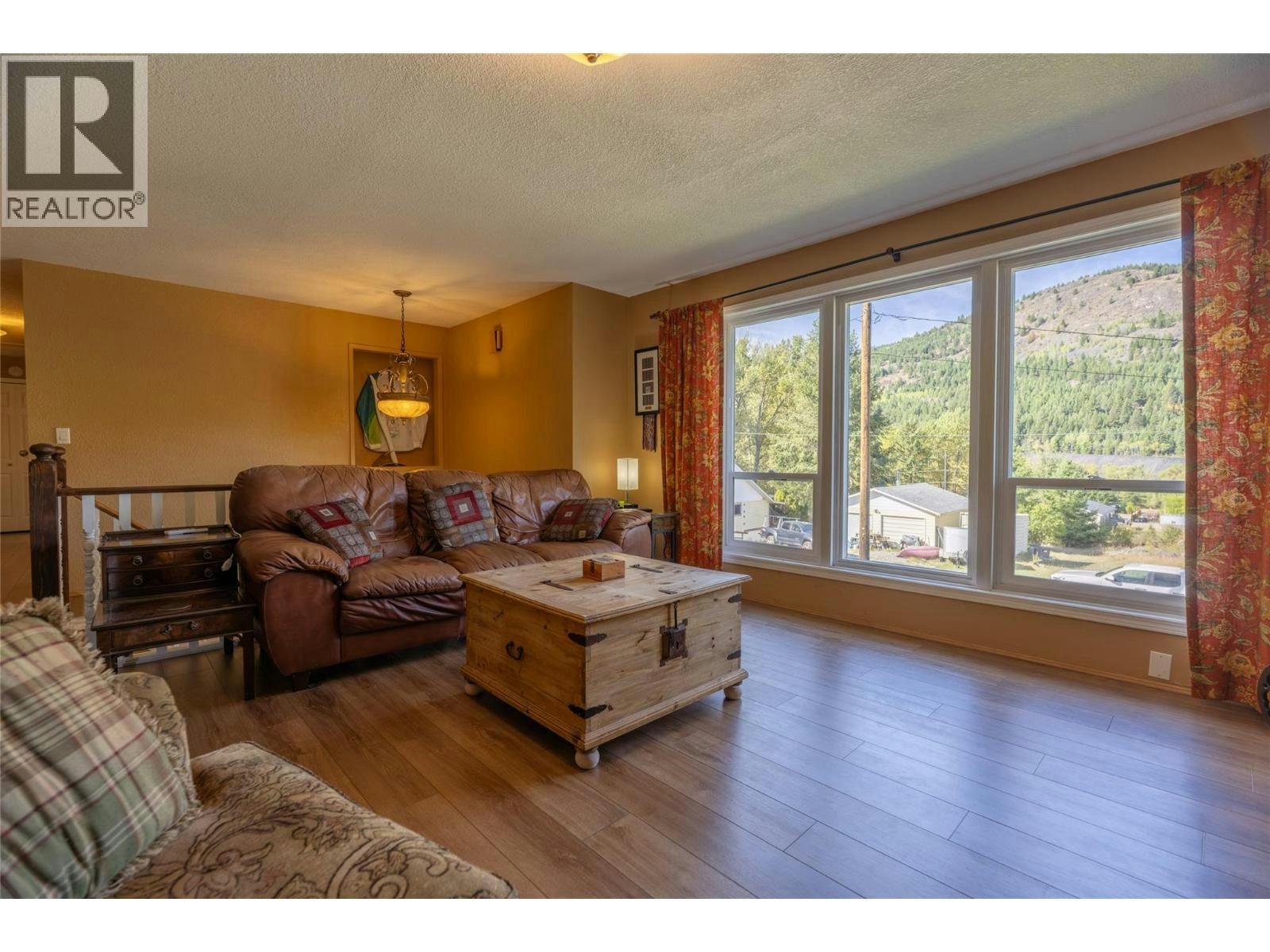 232 Everette Avenue, Greenwood, BC, V0H 1J0 - 27
