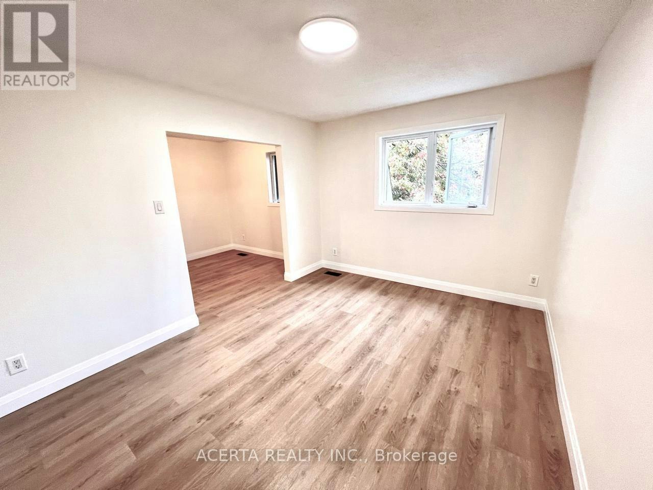 2943 Ahearn Avenue, Ottawa, ON, K2B 7A2 - 5
