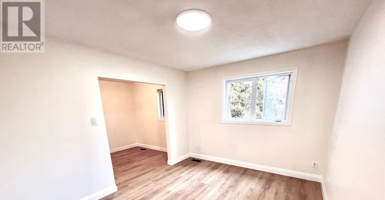 2943 Ahearn Avenue, Ottawa, ON, K2B 7A2 - 5
