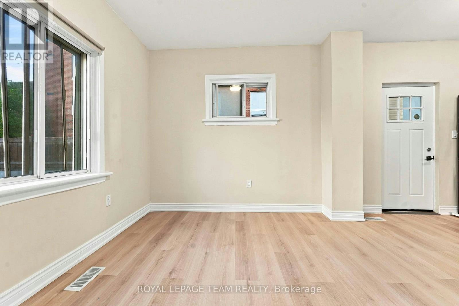 C-13 Balsam Street, Ottawa, ON, K1R 6W6 - 8
