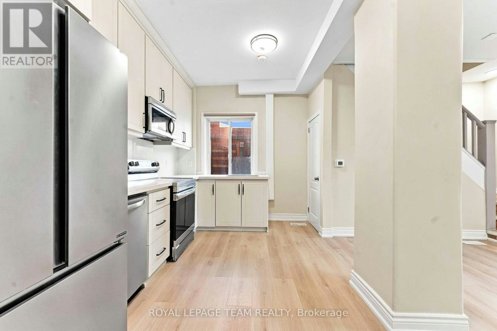 C-13 Balsam Street, Ottawa, ON, K1R 6W6 - 2