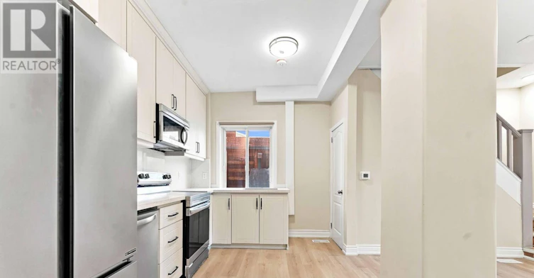 C-13 Balsam Street, Ottawa, ON, K1R 6W6 - 2