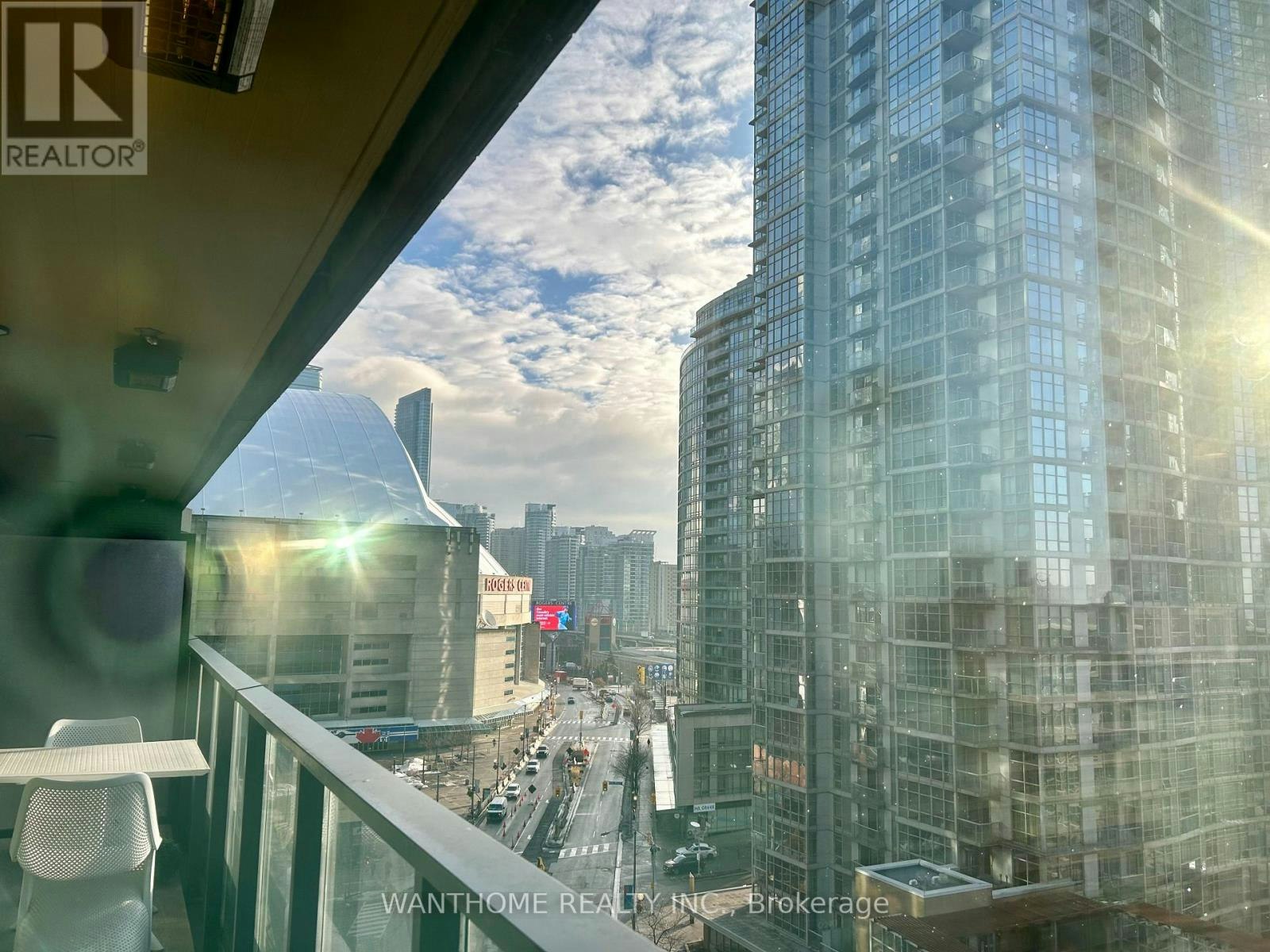 921-3 Concord Cityplace Way, Toronto, ON, M5V 0X4 - 14