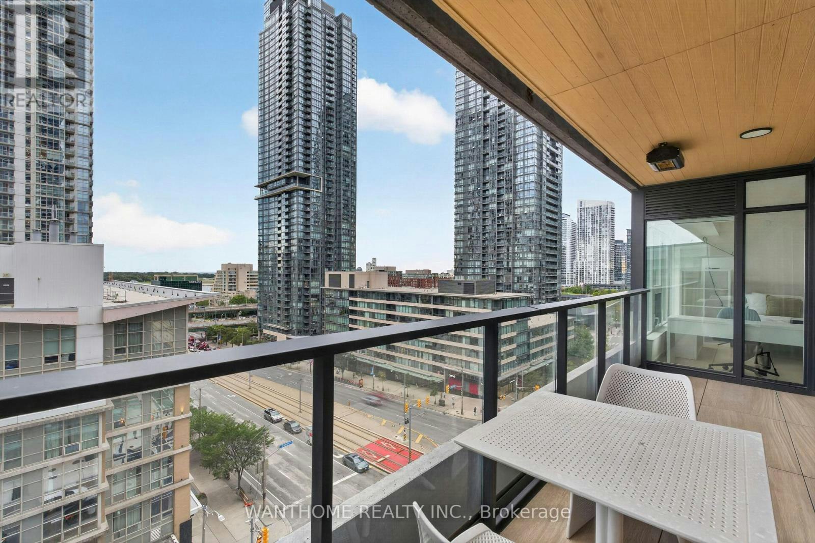 921-3 Concord Cityplace Way, Toronto, ON, M5V 0X4 - 47