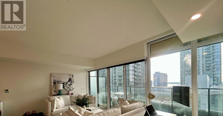 921-3 Concord Cityplace Way, Toronto, ON, M5V 0X4 - 5