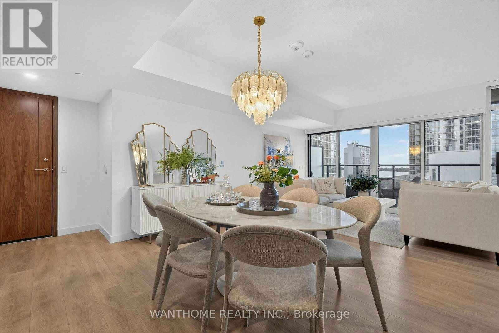 921-3 Concord Cityplace Way, Toronto, ON, M5V 0X4 - 32
