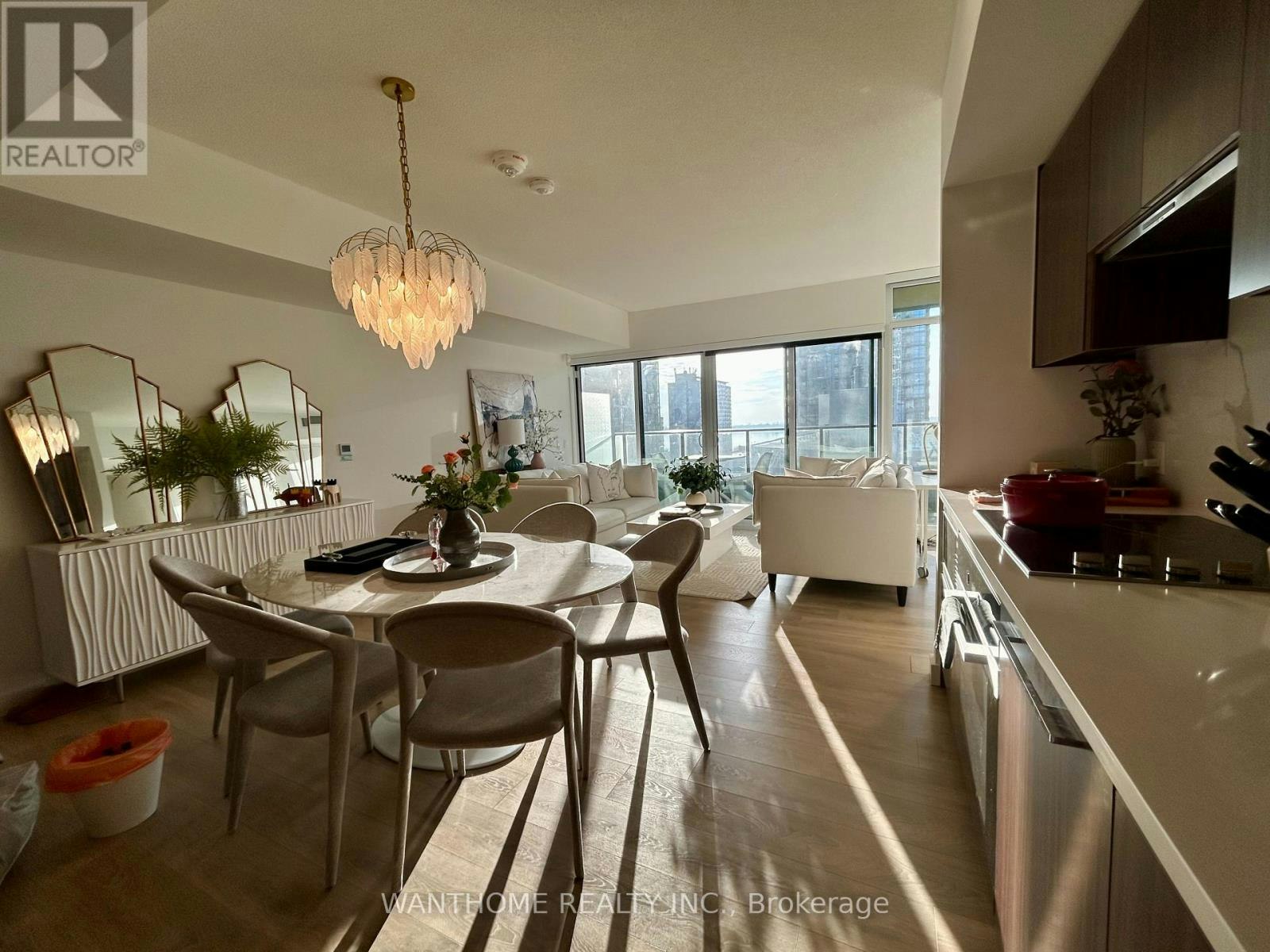 921-3 Concord Cityplace Way, Toronto, ON, M5V 0X4 - 7