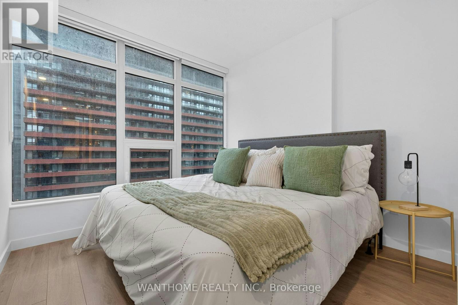 921-3 Concord Cityplace Way, Toronto, ON, M5V 0X4 - 38
