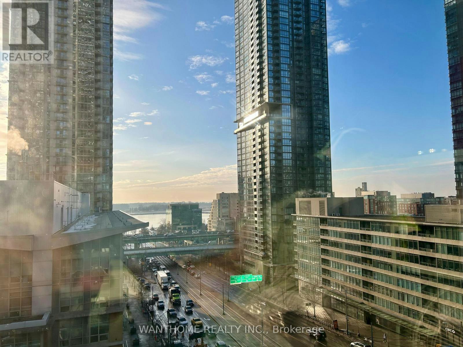 921-3 Concord Cityplace Way, Toronto, ON, M5V 0X4 - 13